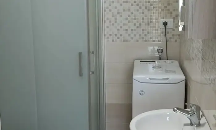 Rexer-Salve-Maldive-del-SalentoVistaMareSpiaggia-a-piediWCPostoAutoClima-BAGNO