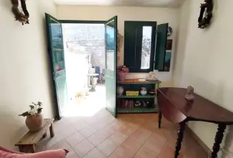 Rexer-Erice-Bilocale-a-Erice-vetta-SALONE