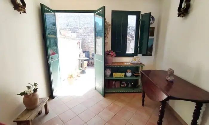 Rexer-Erice-Bilocale-a-Erice-vetta-SALONE