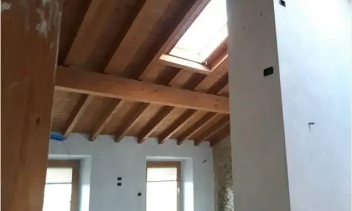 Rexer-Olgiate-Molgora-Olgiate-Mogora-attico-da-ultimare-SALONE