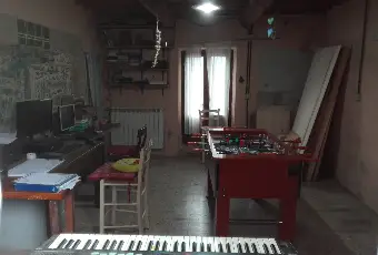 Rexer-Cagli-Cielo-Terra-in-piccolo-borgo-appenninico-SALONE