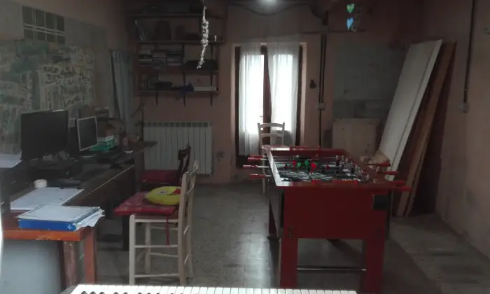 Rexer-Cagli-Cielo-Terra-in-piccolo-borgo-appenninico-SALONE