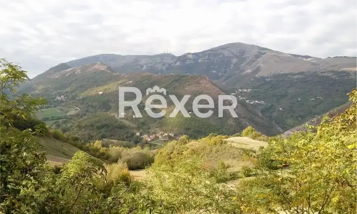 Rexer-Cagli-Cielo-Terra-in-piccolo-borgo-appenninico-Altro