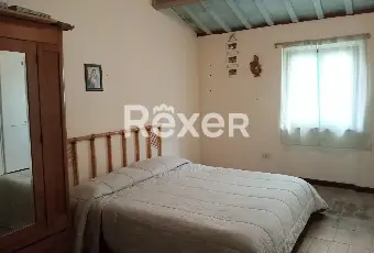 Rexer-Cagli-Cielo-Terra-in-piccolo-borgo-appenninico-Altro