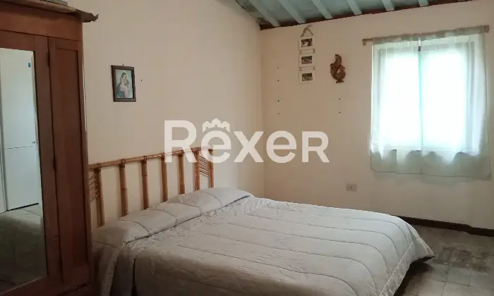 Rexer-Cagli-Cielo-Terra-in-piccolo-borgo-appenninico-Altro