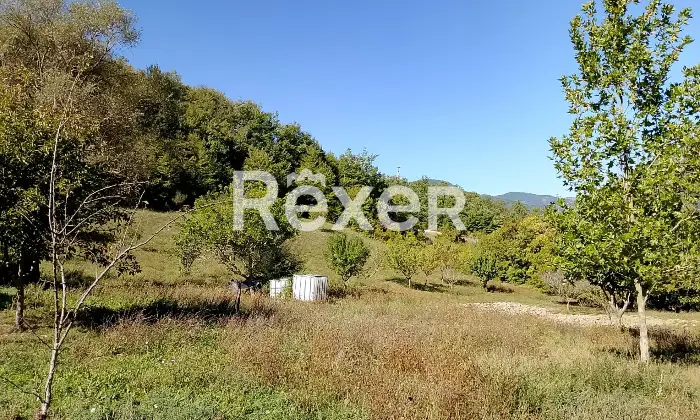 Rexer-Cagli-Cielo-Terra-in-piccolo-borgo-appenninico-Altro