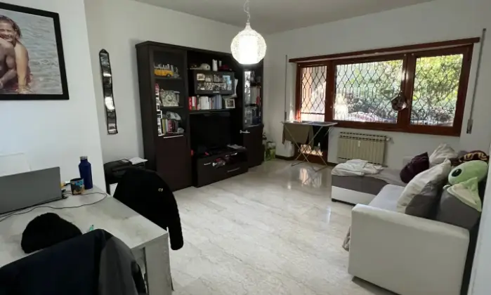 Rexer-Roma-Affitto-Fonte-Meravigliosa-CUCINA