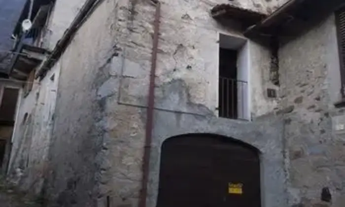 Rexer-Mergozzo-Caratteristico-alloggio-nella-frazione-di-BRACCHIO-VB-ALTRO