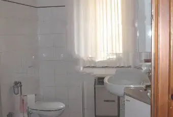 Rexer-Valstrona-Vendesi-casa-indipendente-in-Via-SAndrea-a-Valstrona-VB-BAGNO