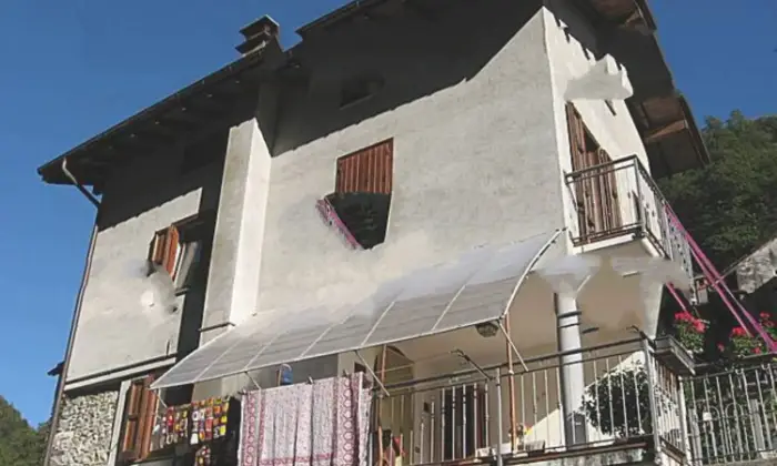 Rexer-Valstrona-Vendesi-casa-indipendente-in-Via-SAndrea-a-Valstrona-VB-ALTRO