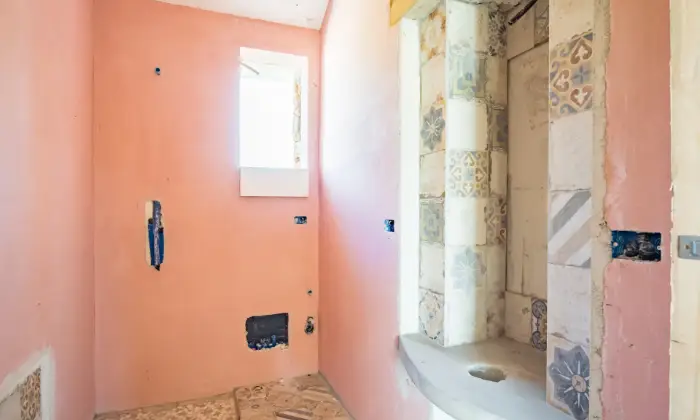Rexer-Carovigno-Vendesi-casatrullo-indipendente-in-Strada-Vicinale-Favone-a-Carovigno-BR-in-corso-di-costruzione-consegna-prevista-per-fine-anno-BAGNO
