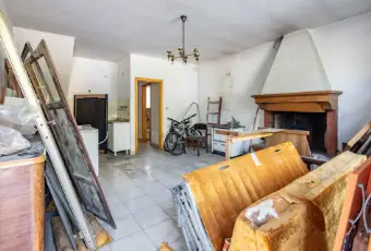 Rexer-San-Benedetto-Val-di-Sambro-Casa-indipendente-su-piani-SALONE