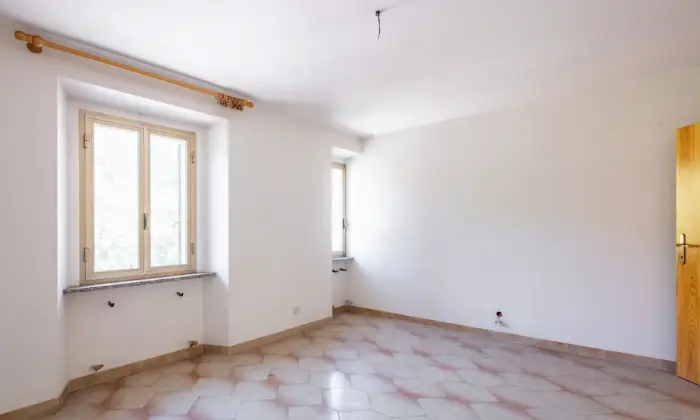 Rexer-San-Benedetto-Val-di-Sambro-Casa-indipendente-su-piani-CAMERA-DA-LETTO