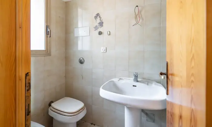 Rexer-San-Benedetto-Val-di-Sambro-Casa-indipendente-su-piani-BAGNO