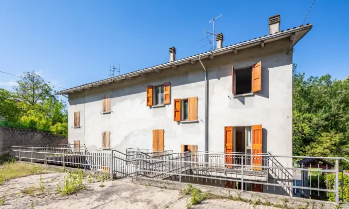 Rexer-San-Benedetto-Val-di-Sambro-Casa-indipendente-su-piani-ESTERNO