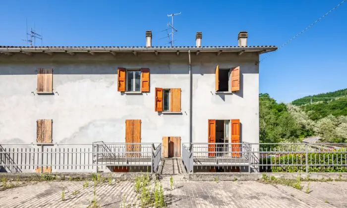 Rexer-San-Benedetto-Val-di-Sambro-Casa-indipendente-su-piani-ESTERNO