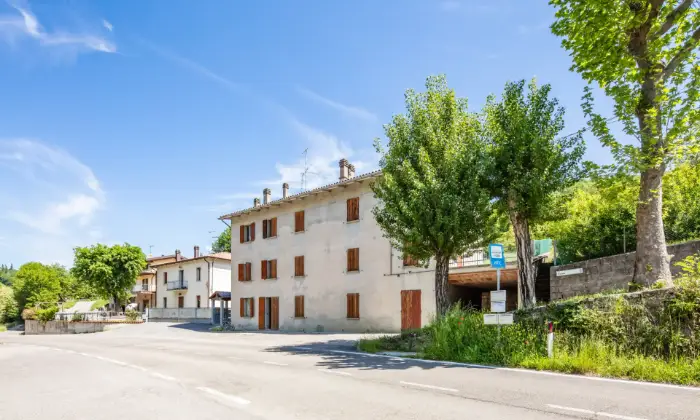 Rexer-San-Benedetto-Val-di-Sambro-Casa-indipendente-su-piani-ESTERNO