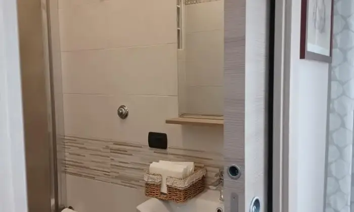Rexer-Frattamaggiore-Studio-medicoufficio-BAGNO