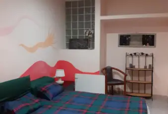 Rexer-Cellamare-Vivere-in-campagna-vicina-al-centro-abitato-CAMERA-DA-LETTO