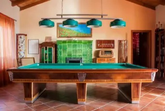 Rexer-Montenero-di-Bisaccia-Villa-fronte-mare-in-Molise-SALONE