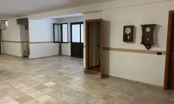 Rexer-Montenero-di-Bisaccia-Villa-fronte-mare-in-Molise