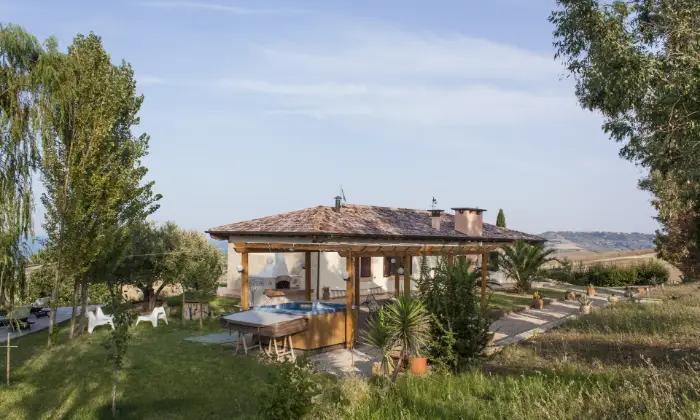 Rexer-Montenero-di-Bisaccia-Villa-fronte-mare-in-Molise