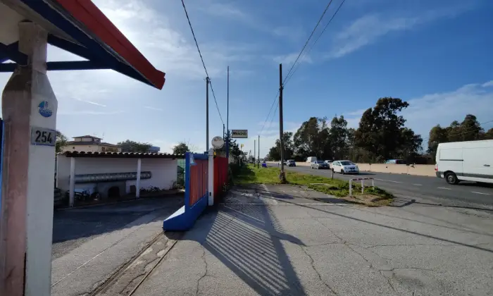 Rexer-Latina-STORICO-LOCALE-COMMERCIALE-ALTRO