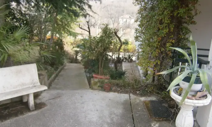 Rexer-San-Mango-sul-Calore-Grazioso-appartamento-in-villa-bifamiliare-TERRAZZO