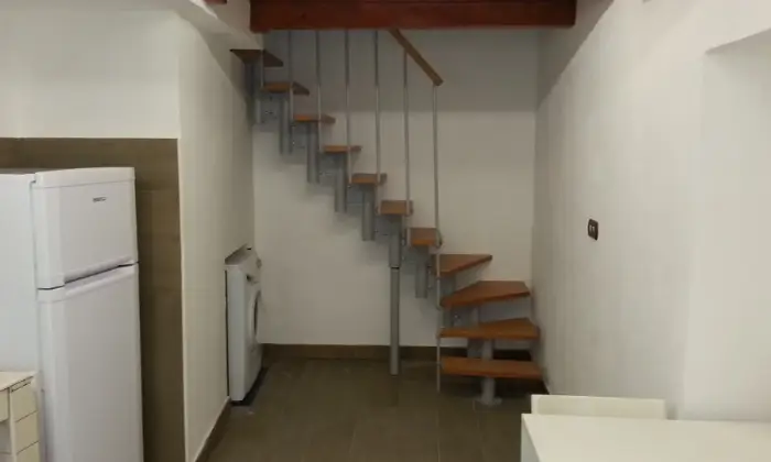 Rexer-Caserta-Caserta-centralissimo-monolocale-arredato-CUCINA