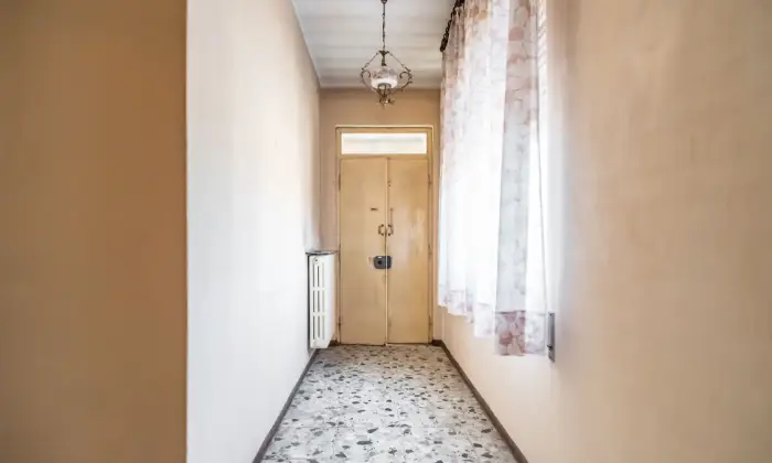 Rexer-Suardi-Casa-indipendente-su-due-livelli-e-ampio-spazio-esterno-CORRIDOIO