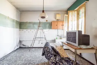 Rexer-Suardi-Casa-indipendente-su-due-livelli-e-ampio-spazio-esterno-CUCINA