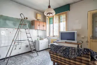 Rexer-Suardi-Casa-indipendente-su-due-livelli-e-ampio-spazio-esterno-CUCINA