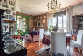 Rexer-Asiago-Casa-indipendente-composta-da-tre-appartamentiufficiogaragegiardinocorte-privata-SALONE