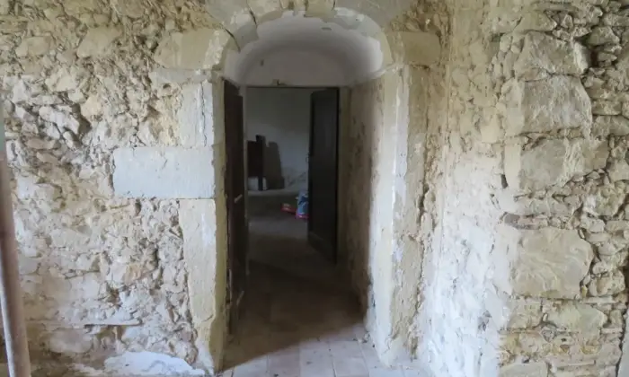 Rexer-Gesturi-Sa-dommu-de-sa-spagnola-SALONE