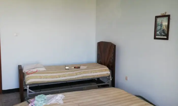 Rexer-Abbasanta-Casa-indipendente-in-pieno-centro-CAMERA-DA-LETTO