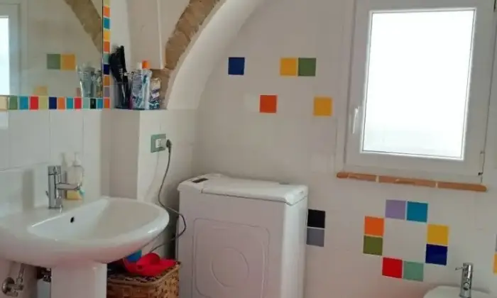 Rexer-Pomarico-Trilocale-in-vendita-in-via-Ludovico-AriostoPomarico-BAGNO