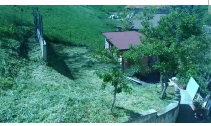 Rexer-Montefiorino-Villa-Casa-indipendente-in-Ceresola-Montefiorino-GIARDINO