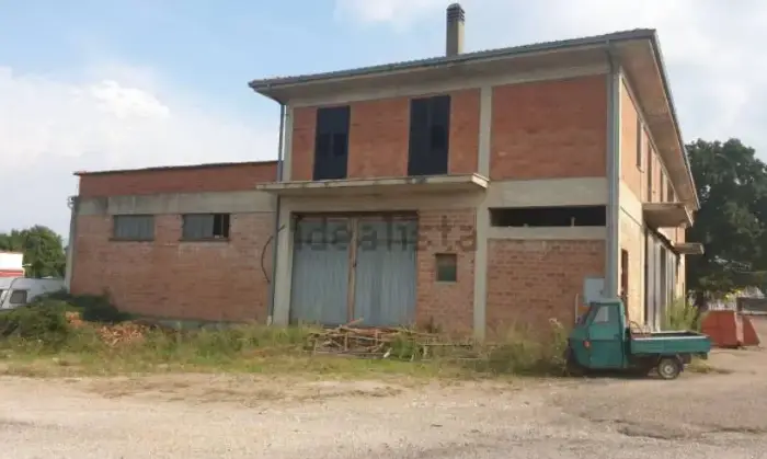 Rexer-Monte-Castello-di-Vibio-PG-Immobile-ad-uso-commerciale-ed-abitativo-Esterno