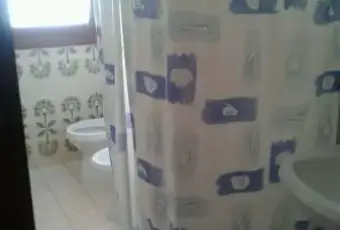 Rexer-Pomezia-Bilocale-a-Torvajanica-BAGNO