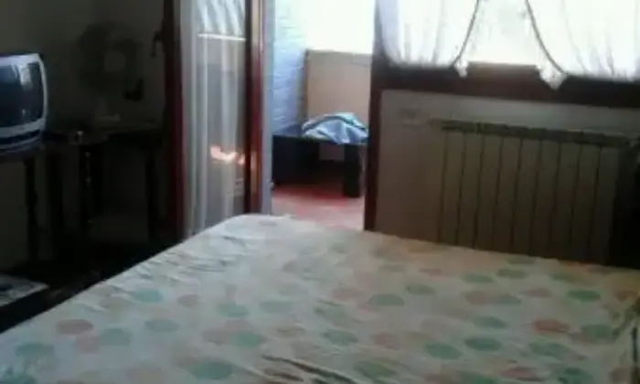 Rexer-Pomezia-Bilocale-a-Torvajanica-CAMERA-DA-LETTO