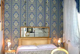 Rexer-Venezia-Camera-doppia-con-bagno-privato-zona-Biennale-a-Venezia-CameraDaLetto