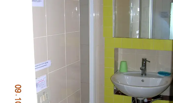 Rexer-Venezia-Camera-doppia-con-bagno-privato-zona-Biennale-a-Venezia-Bagno