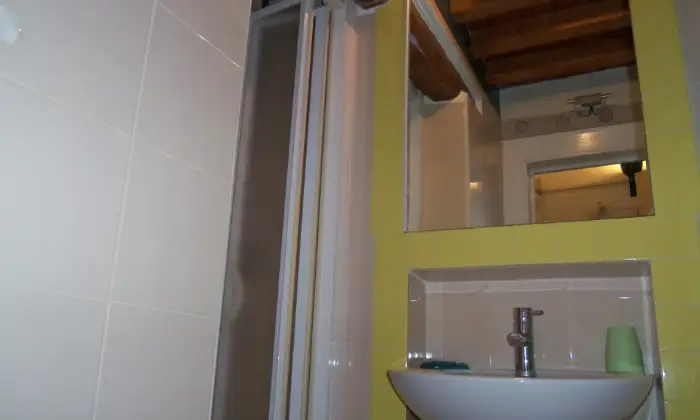Rexer-Venezia-Camera-doppia-con-bagno-privato-zona-Biennale-a-Venezia-Bagno