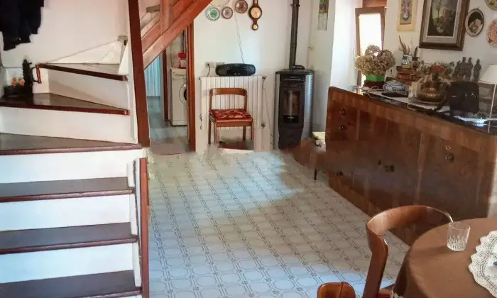 Rexer-Castel-DAiano-Vendesi-Casa-colonica-in-via-Santuario-di-Brasa-a-Castel-dAiano-ALTRO