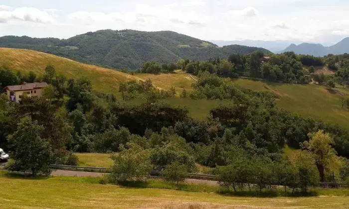 Rexer-Castel-DAiano-Vendesi-Casa-colonica-in-via-Santuario-di-Brasa-a-Castel-dAiano-ALTRO