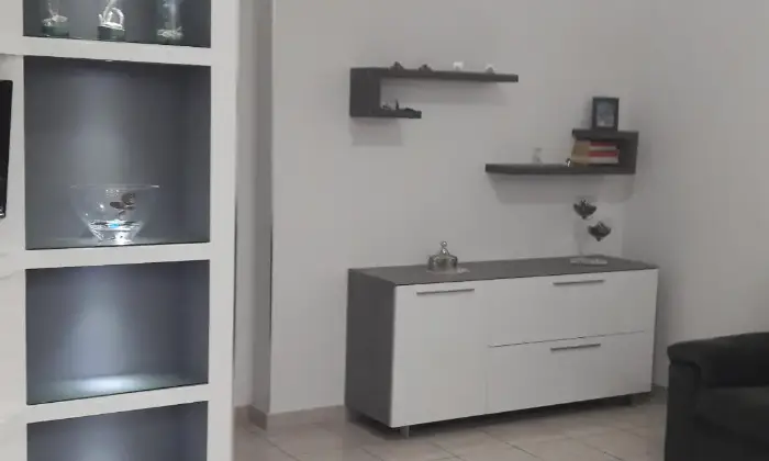 Rexer-Pizzo-Appartamento-arredato-e-climatizzato-SALONE