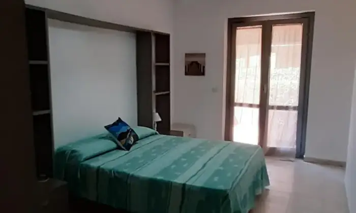Rexer-Pizzo-Appartamento-arredato-e-climatizzato-CAMERA-DA-LETTO
