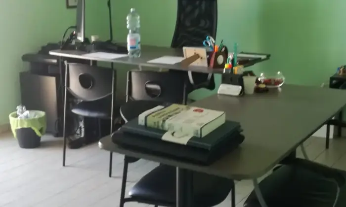 Rexer-Marano-di-Napoli-FITTASI-STANZA-USO-STUDIO-IN-APPARTAMENTO-DI-RECENTE-COSTRUZIONE-CONDIVISO-CO