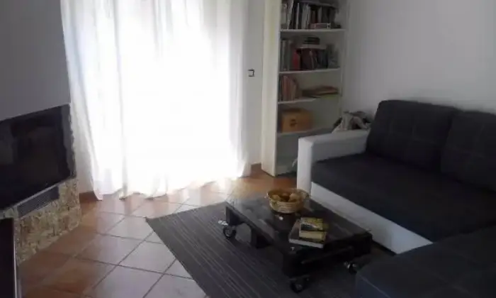 Rexer-Agropoli-Appartamento-semindipendente-via-Barlotti-Agropoli-SALONE