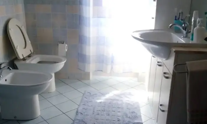 Rexer-Agropoli-Appartamento-semindipendente-via-Barlotti-Agropoli-BAGNO